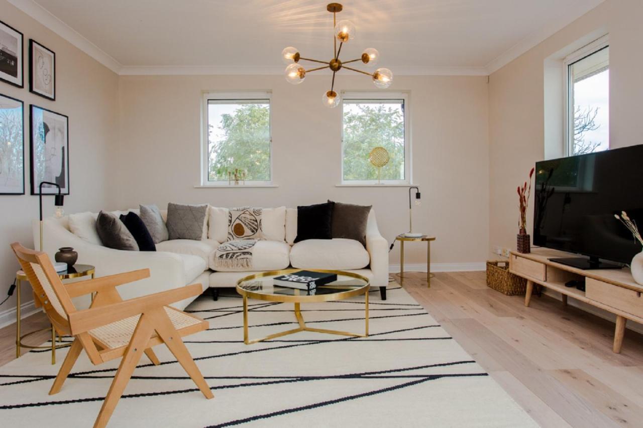 The Sparkford Gardens - Lovely 2Bdr With Balcony London Exteriör bild