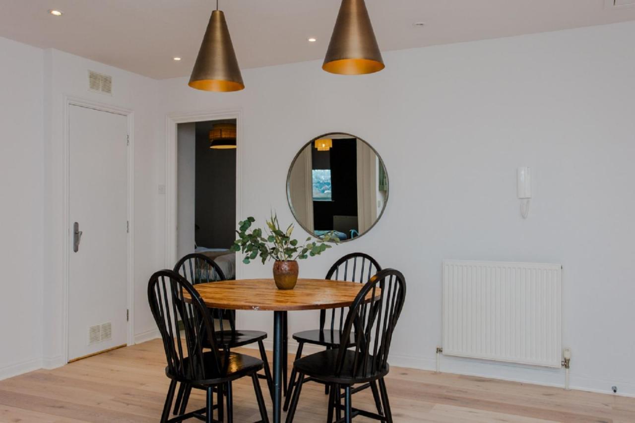 The Sparkford Gardens - Lovely 2Bdr With Balcony London Exteriör bild
