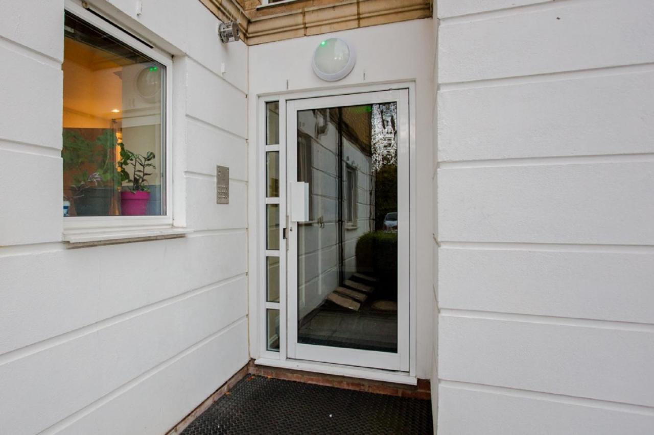 The Sparkford Gardens - Lovely 2Bdr With Balcony London Exteriör bild